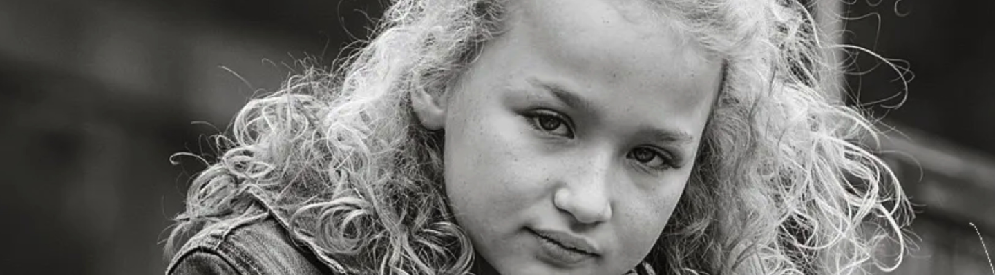 profile-banner-image